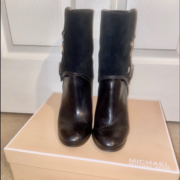 Michael Kors Fulton Black Bootie 10M fits sz 9 - Picture 5 of 8